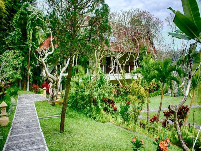Puri Bunga Resort Убуд Екстериор снимка